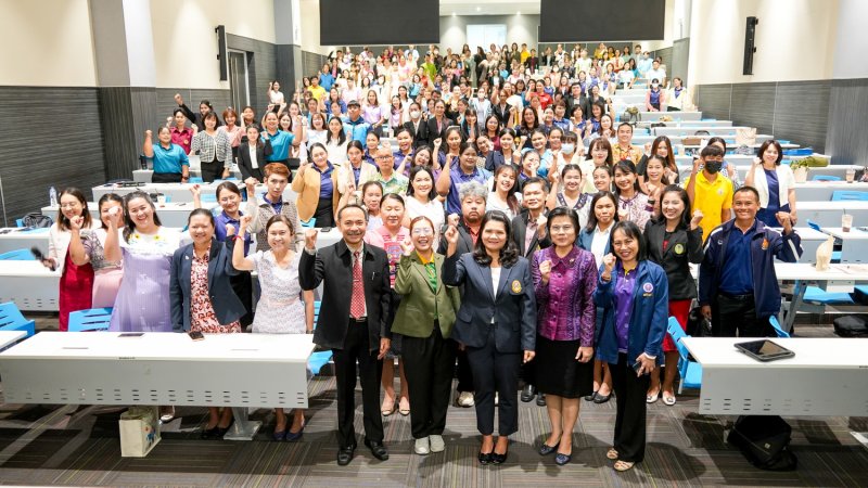 มรภ.เทพสตรี จัดอบรม EDU-AI BOOST: ขับเคลื่อนการศึกษาไทยด้วย AI และอบรม Capacity Building Program for English Language and AI Integration in 21st Century Teaching
