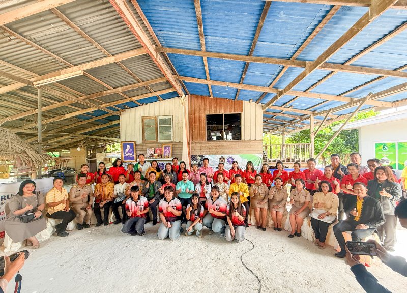มรภ.เทพสตรี ส่งมอบผลงานโครงการ “พลิกโฉมดินสอพอง” สู่ Soft Power ของประเทศ