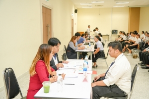 คณะมนุษยศาสตร์ฯ จัดสัมภาษณ์นักศึกษาเพื่อเข้ารับทุนการศึกษาของคณะมนุษยศาสตร์ฯ ประจำปีการศึกษา 2567