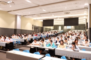 สาขาวิชาภาษาไทย คณะมนุษยศาสตร์ฯ จัดอบรมศิลปะการอ่านทำนองเสนาะ และการสวดโอ้เอ้วิหารราย