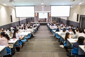 สาขาวิชาภาษาไทย คณะมนุษยศาสตร์ฯ จัดอบรมศิลปะการอ่านทำนองเสนาะ และการสวดโอ้เอ้วิหารราย