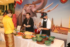 อธิการบดี มรภ.เทพสตรี นำผู้แทนอาจารย์ และนักศึกษา จัดชุดการแสดงศิลปวัฒนธรรมไทย เนื่องในวันคล้ายวันพระบรมราชสมภพพระบาทสมเด็จพระบรมชนกาธิเบศร มหาภูมิพลอดุลยเดชมหาราช บรมนาถบพิตรวันชาติ และวันพ่อแห่งชาติ ในงานเลี้ยงรับรองของสถานเอกอัครราชทูต ณ กรุงริยาด ราชอาณาจักรซาอุดีอาระเบีย