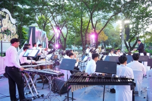 มรภ.เทพสตรี ร่วมแสดงดนตรีในงาน ดนตรีในสวน : H.M. Song อว. บรรเลงเพลงของพ่อ เทิดพระเกียรติ ร.9 ณ อุทยาน 100 ปี จุฬาลงกรณ์มหาวิทยาลัย