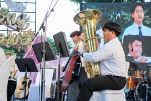 มรภ.เทพสตรี ร่วมแสดงดนตรีในงาน ดนตรีในสวน : H.M. Song อว. บรรเลงเพลงของพ่อ เทิดพระเกียรติ ร.9 ณ อุทยาน 100 ปี จุฬาลงกรณ์มหาวิทยาลัย