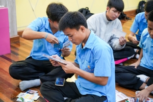 ปชส. มรภ.เทพสตรี พร้อมด้วยคณะเทคโนโลยีอุตสาหกรรม กองบริการการศึกษา และกองพัฒนานักศึกษา มรภ.เทพสตรี ลงพื้นที่แนะแนวการศึกษา รร.พระพุทธบาท 