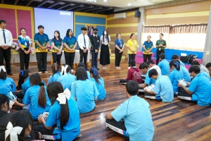 ปชส. มรภ.เทพสตรี พร้อมด้วยคณะเทคโนโลยีอุตสาหกรรม กองบริการการศึกษา และกองพัฒนานักศึกษา มรภ.เทพสตรี ลงพื้นที่แนะแนวการศึกษา รร.พระพุทธบาท 