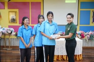 ปชส. มรภ.เทพสตรี พร้อมด้วยคณะเทคโนโลยีอุตสาหกรรม กองบริการการศึกษา และกองพัฒนานักศึกษา มรภ.เทพสตรี ลงพื้นที่แนะแนวการศึกษา รร.พระพุทธบาท 