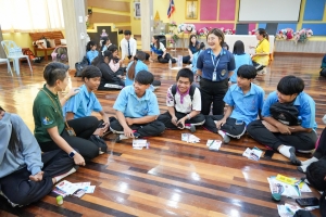ปชส. มรภ.เทพสตรี พร้อมด้วยคณะเทคโนโลยีอุตสาหกรรม กองบริการการศึกษา และกองพัฒนานักศึกษา มรภ.เทพสตรี ลงพื้นที่แนะแนวการศึกษา รร.พระพุทธบาท 