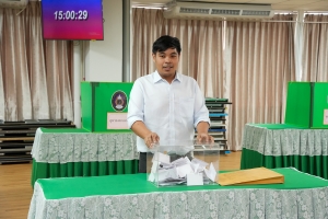 รร.สาธิต มรภ.เทพสตรี จัดแสดงวิสัยทัศน์และลงคะแนนหยั่งเสียงผู้มีสิทธิเข้ารับการคัดเลือกเป็นผู้อำนวยการโรงเรียนสาธิตมหาวิทยาลัยราชภัฏเทพสตรี