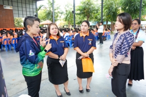 ปชส. มรภ.เทพสตรี พร้อมด้วยคณะเทคโนโลยีอุตสาหกรรม และกองพัฒนานักศึกษา ลงพื้นที่ออกบูธแนะแนวการศึกษาและอาชีพโรงเรียนหนองหญ้าไซวิทยา จ.สุพรรณบุรี พบว่า ร้อยละ 80 ของนักเรียนชายและหญิงที่ร่วมการแนะแนวฯ มีความสนใจในหลักสูตรบริหารธุรกิจบัณฑิต 