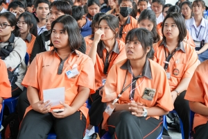 ปชส. มรภ.เทพสตรี พร้อมด้วยคณะเทคโนโลยีอุตสาหกรรม และกองพัฒนานักศึกษา ลงพื้นที่ออกบูธแนะแนวการศึกษาและอาชีพโรงเรียนหนองหญ้าไซวิทยา จ.สุพรรณบุรี พบว่า ร้อยละ 80 ของนักเรียนชายและหญิงที่ร่วมการแนะแนวฯ มีความสนใจในหลักสูตรบริหารธุรกิจบัณฑิต 