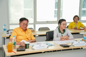 ชมรมเพชรเทพสตรีจัดสัมภาษณ์นักศึกษาเพื่อรับทุนการศึกษาของชมรมเพชรเทพสตรี