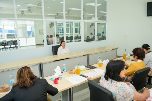 ชมรมเพชรเทพสตรีจัดสัมภาษณ์นักศึกษาเพื่อรับทุนการศึกษาของชมรมเพชรเทพสตรี