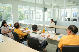 ชมรมเพชรเทพสตรีจัดสัมภาษณ์นักศึกษาเพื่อรับทุนการศึกษาของชมรมเพชรเทพสตรี