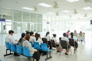 ชมรมเพชรเทพสตรีจัดสัมภาษณ์นักศึกษาเพื่อรับทุนการศึกษาของชมรมเพชรเทพสตรี