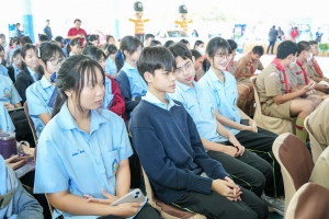 ปชส.มรภ.เทพสตรี พร้อมด้วยคณะเทคโนโลยีอุตสาหกรรม กองบริการการศึกษา และกองพัฒนานักศึกษา ลงพื้นที่ออกบูธแนะแนวการศึกษาและอาชีพโรงเรียนสระบุรีวิทยาคม พบว่า ร้อยละ 80 ของนักเรียนชายที่เข้าร่วมการแนะแนวฯ มีความสนใจในหลักสูตรวิศวกรรมศาสตรบัณฑิต และนิติศาสตรบัณฑิต ส่วนนักเรียนหญิงที่เข้าร่วมการแนะแนวฯ มีความสนใจในหลักสูตรบริหารธุรกิจบัณฑิต และรัฐประศาสนศาสตรบัณฑิต