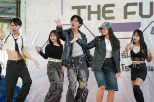 ปชส.มรภ.เทพสตรี พร้อมด้วยคณะเทคโนโลยีอุตสาหกรรม กองบริการการศึกษา และกองพัฒนานักศึกษา ลงพื้นที่ออกบูธแนะแนวการศึกษาและอาชีพโรงเรียนสระบุรีวิทยาคม พบว่า ร้อยละ 80 ของนักเรียนชายที่เข้าร่วมการแนะแนวฯ มีความสนใจในหลักสูตรวิศวกรรมศาสตรบัณฑิต และนิติศาสตรบัณฑิต ส่วนนักเรียนหญิงที่เข้าร่วมการแนะแนวฯ มีความสนใจในหลักสูตรบริหารธุรกิจบัณฑิต และรัฐประศาสนศาสตรบัณฑิต