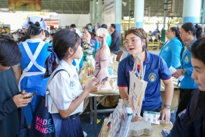 ปชส.มรภ.เทพสตรี พร้อมด้วยคณะเทคโนโลยีอุตสาหกรรม กองบริการการศึกษา และกองพัฒนานักศึกษา ลงพื้นที่ออกบูธแนะแนวการศึกษาและอาชีพโรงเรียนสระบุรีวิทยาคม พบว่า ร้อยละ 80 ของนักเรียนชายที่เข้าร่วมการแนะแนวฯ มีความสนใจในหลักสูตรวิศวกรรมศาสตรบัณฑิต และนิติศาสตรบัณฑิต ส่วนนักเรียนหญิงที่เข้าร่วมการแนะแนวฯ มีความสนใจในหลักสูตรบริหารธุรกิจบัณฑิต และรัฐประศาสนศาสตรบัณฑิต