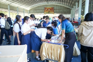 ปชส.มรภ.เทพสตรี พร้อมด้วยคณะเทคโนโลยีอุตสาหกรรม กองบริการการศึกษา และกองพัฒนานักศึกษา ลงพื้นที่ออกบูธแนะแนวการศึกษาและอาชีพโรงเรียนสระบุรีวิทยาคม พบว่า ร้อยละ 80 ของนักเรียนชายที่เข้าร่วมการแนะแนวฯ มีความสนใจในหลักสูตรวิศวกรรมศาสตรบัณฑิต และนิติศาสตรบัณฑิต ส่วนนักเรียนหญิงที่เข้าร่วมการแนะแนวฯ มีความสนใจในหลักสูตรบริหารธุรกิจบัณฑิต และรัฐประศาสนศาสตรบัณฑิต