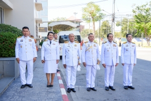 พระบาทสมเด็จพระเจ้าอยู่หัว ทรงพระกรุณาโปรดเกล้าฯ ให้ผู้แทนพระองค์เชิญหนังสือ ธรรมนาวา “วัง” และน้ำปานะพระราชทานถวายแด่พระสงฆ์และพุทธศาสนิกชนในพื้นที่ อ.เมืองลพบุรี จ.ลพบุรี 
