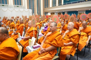 พระบาทสมเด็จพระเจ้าอยู่หัว ทรงพระกรุณาโปรดเกล้าฯ ให้ผู้แทนพระองค์เชิญหนังสือ ธรรมนาวา “วัง” และน้ำปานะพระราชทานถวายแด่พระสงฆ์และพุทธศาสนิกชนในพื้นที่ อ.เมืองลพบุรี จ.ลพบุรี 