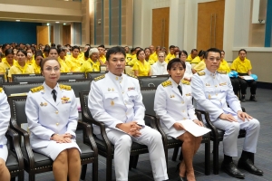 พระบาทสมเด็จพระเจ้าอยู่หัว ทรงพระกรุณาโปรดเกล้าฯ ให้ผู้แทนพระองค์เชิญหนังสือ ธรรมนาวา “วัง” และน้ำปานะพระราชทานถวายแด่พระสงฆ์และพุทธศาสนิกชนในพื้นที่ อ.เมืองลพบุรี จ.ลพบุรี 