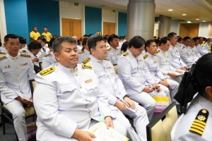 พระบาทสมเด็จพระเจ้าอยู่หัว ทรงพระกรุณาโปรดเกล้าฯ ให้ผู้แทนพระองค์เชิญหนังสือ ธรรมนาวา “วัง” และน้ำปานะพระราชทานถวายแด่พระสงฆ์และพุทธศาสนิกชนในพื้นที่ อ.เมืองลพบุรี จ.ลพบุรี 