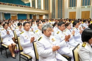 พระบาทสมเด็จพระเจ้าอยู่หัว ทรงพระกรุณาโปรดเกล้าฯ ให้ผู้แทนพระองค์เชิญหนังสือ ธรรมนาวา “วัง” และน้ำปานะพระราชทานถวายแด่พระสงฆ์และพุทธศาสนิกชนในพื้นที่ อ.เมืองลพบุรี จ.ลพบุรี 
