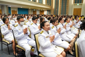 พระบาทสมเด็จพระเจ้าอยู่หัว ทรงพระกรุณาโปรดเกล้าฯ ให้ผู้แทนพระองค์เชิญหนังสือ ธรรมนาวา “วัง” และน้ำปานะพระราชทานถวายแด่พระสงฆ์และพุทธศาสนิกชนในพื้นที่ อ.เมืองลพบุรี จ.ลพบุรี 