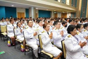 พระบาทสมเด็จพระเจ้าอยู่หัว ทรงพระกรุณาโปรดเกล้าฯ ให้ผู้แทนพระองค์เชิญหนังสือ ธรรมนาวา “วัง” และน้ำปานะพระราชทานถวายแด่พระสงฆ์และพุทธศาสนิกชนในพื้นที่ อ.เมืองลพบุรี จ.ลพบุรี 