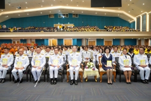 พระบาทสมเด็จพระเจ้าอยู่หัว ทรงพระกรุณาโปรดเกล้าฯ ให้ผู้แทนพระองค์เชิญหนังสือ ธรรมนาวา “วัง” และน้ำปานะพระราชทานถวายแด่พระสงฆ์และพุทธศาสนิกชนในพื้นที่ อ.เมืองลพบุรี จ.ลพบุรี 