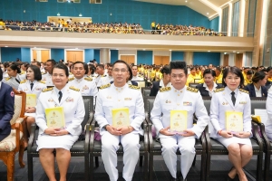 พระบาทสมเด็จพระเจ้าอยู่หัว ทรงพระกรุณาโปรดเกล้าฯ ให้ผู้แทนพระองค์เชิญหนังสือ ธรรมนาวา “วัง” และน้ำปานะพระราชทานถวายแด่พระสงฆ์และพุทธศาสนิกชนในพื้นที่ อ.เมืองลพบุรี จ.ลพบุรี 