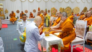พระบาทสมเด็จพระเจ้าอยู่หัว ทรงพระกรุณาโปรดเกล้าฯ ให้ผู้แทนพระองค์เชิญหนังสือ ธรรมนาวา “วัง” และน้ำปานะพระราชทานถวายแด่พระสงฆ์และพุทธศาสนิกชนในพื้นที่ อ.เมืองลพบุรี จ.ลพบุรี 