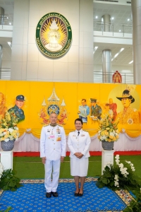 พระบาทสมเด็จพระเจ้าอยู่หัว ทรงพระกรุณาโปรดเกล้าฯ ให้ผู้แทนพระองค์เชิญหนังสือ ธรรมนาวา “วัง” และน้ำปานะพระราชทานถวายแด่พระสงฆ์และพุทธศาสนิกชนในพื้นที่ อ.เมืองลพบุรี จ.ลพบุรี 