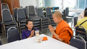 พระบาทสมเด็จพระเจ้าอยู่หัว ทรงพระกรุณาโปรดเกล้าฯ ให้ผู้แทนพระองค์เชิญหนังสือ ธรรมนาวา “วัง” และน้ำปานะพระราชทานถวายแด่พระสงฆ์และพุทธศาสนิกชนในพื้นที่ อ.เมืองลพบุรี จ.ลพบุรี 