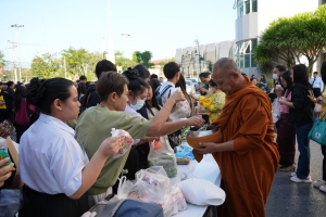 มรภ.เทพสตรี จัดกิจกรรมเนื่องในโอกาสประเพณีขึ้นปีใหม่ พ.ศ. 2568 