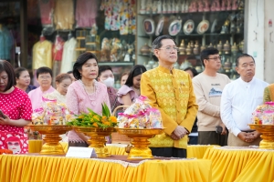 มรภ.เทพสตรี ร่วมพิธีทำบุญตักบาตรวันขึ้นปีใหม่ พ.ศ. 2568