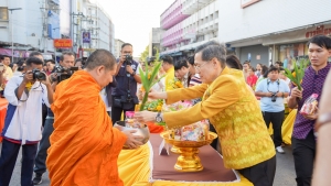มรภ.เทพสตรี ร่วมพิธีทำบุญตักบาตรวันขึ้นปีใหม่ พ.ศ. 2568