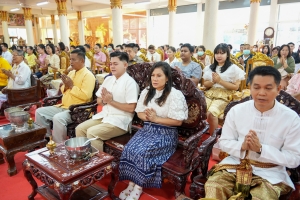 อธิการบดี มรภ.เทพสตรี นำผู้บริหาร ร่วมโครงการ ผู้ว่าฯ พาแต่งไทย หิ้วปิ่นโตทำบุญ เกื้อกูลพระพุทธศาสนา รักษาสิ่งแวดล้อม จ.ลพบุรี ครั้งที่ 1