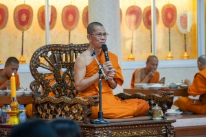 อธิการบดี มรภ.เทพสตรี นำผู้บริหาร ร่วมโครงการ ผู้ว่าฯ พาแต่งไทย หิ้วปิ่นโตทำบุญ เกื้อกูลพระพุทธศาสนา รักษาสิ่งแวดล้อม จ.ลพบุรี ครั้งที่ 1