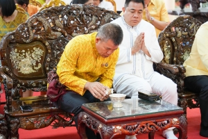 อธิการบดี มรภ.เทพสตรี นำผู้บริหาร ร่วมโครงการ ผู้ว่าฯ พาแต่งไทย หิ้วปิ่นโตทำบุญ เกื้อกูลพระพุทธศาสนา รักษาสิ่งแวดล้อม จ.ลพบุรี ครั้งที่ 1