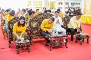 อธิการบดี มรภ.เทพสตรี นำผู้บริหาร ร่วมโครงการ ผู้ว่าฯ พาแต่งไทย หิ้วปิ่นโตทำบุญ เกื้อกูลพระพุทธศาสนา รักษาสิ่งแวดล้อม จ.ลพบุรี ครั้งที่ 1