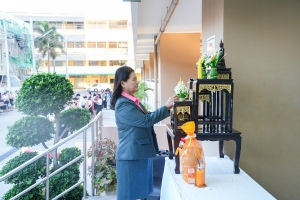 คณะมนุษยศาสตร์ฯ จัดพิธีทำบุญตักบาตรเนื่องในโอกาสวันขึ้นปีใหม่