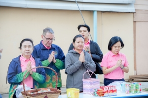 คณะมนุษยศาสตร์ฯ จัดพิธีทำบุญตักบาตรเนื่องในโอกาสวันขึ้นปีใหม่