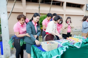 คณะมนุษยศาสตร์ฯ จัดพิธีทำบุญตักบาตรเนื่องในโอกาสวันขึ้นปีใหม่