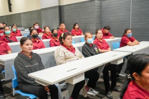 มรภ.เทพสตรี จัดประชุมแม่บ้านบริษัทเพื่อชี้แจงการทำความสะอาดภายในมหาวิทยาลัย