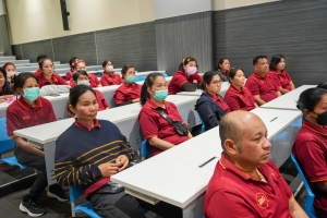มรภ.เทพสตรี จัดประชุมแม่บ้านบริษัทเพื่อชี้แจงการทำความสะอาดภายในมหาวิทยาลัย