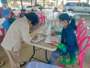 ศูนย์ส่งเสริมการจัดการศึกษาตามพระบรมราโชบาย มรภ.เทพสตรี จัดอบรมการทำหมี่กรอบให้กับประชาชน