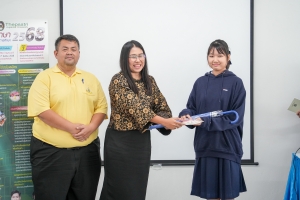 ปชส. มรภ.เทพสตรี พร้อมด้วย คณะวิทยาการจัดการ คณะเทคโนโลยีอุตสาหกรรม กองบริการการศึกษา และกองพัฒนานักศึกษา ลงพื้นที่แนะแนวการศึกษาและอาชีพโรงเรียนพระนารายณ์ พบว่า ร้อยละ 70 ของนักเรียนชายและหญิงที่เข้าร่วมการแนะแนวมีความสนใจในหลักสูตรครุศาสตรบัณฑิต และร้อยละ 30 มีความสนใจในหลักสูตรบริหารธุรกิจบัณฑิต และหลักสูตรอุตสาหกรรมศาสตรบัณฑิต