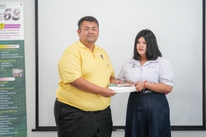 ปชส. มรภ.เทพสตรี พร้อมด้วย คณะวิทยาการจัดการ คณะเทคโนโลยีอุตสาหกรรม กองบริการการศึกษา และกองพัฒนานักศึกษา ลงพื้นที่แนะแนวการศึกษาและอาชีพโรงเรียนพระนารายณ์ พบว่า ร้อยละ 70 ของนักเรียนชายและหญิงที่เข้าร่วมการแนะแนวมีความสนใจในหลักสูตรครุศาสตรบัณฑิต และร้อยละ 30 มีความสนใจในหลักสูตรบริหารธุรกิจบัณฑิต และหลักสูตรอุตสาหกรรมศาสตรบัณฑิต